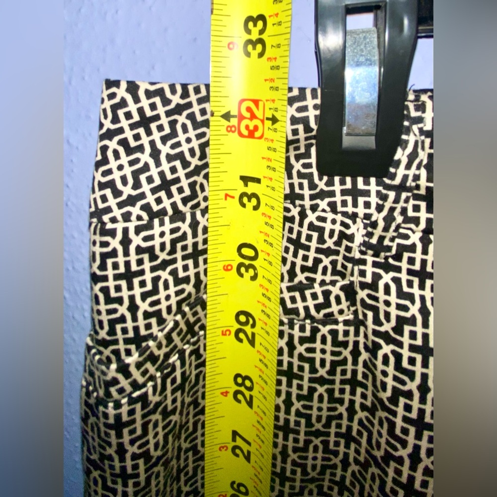 Women’s Avenue capri pants 16 - Picture 3 of 8